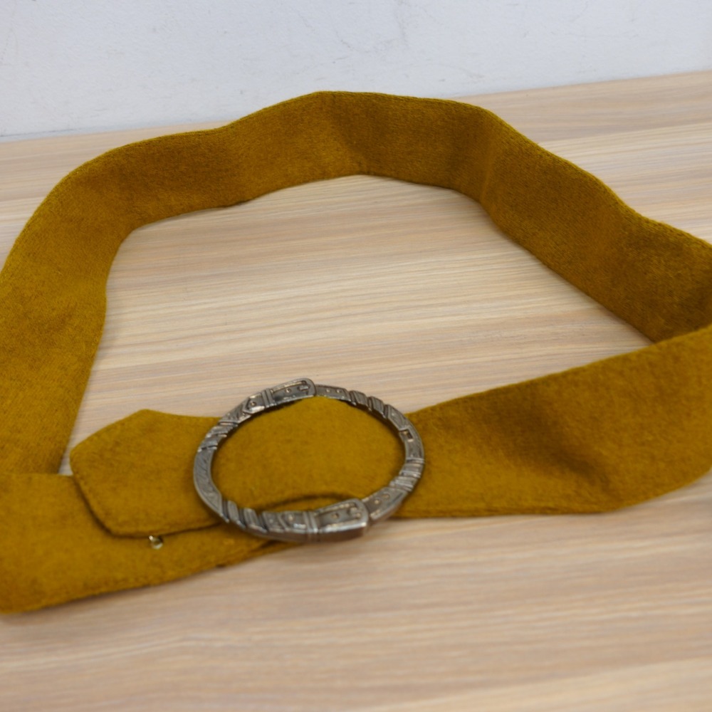 Vintage Boho Chic Waist Belt Womens M Mustard Yellow Wool Silver Buckle 70s Fall